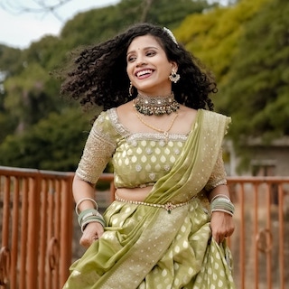 beautiful kerala bride with curly hair